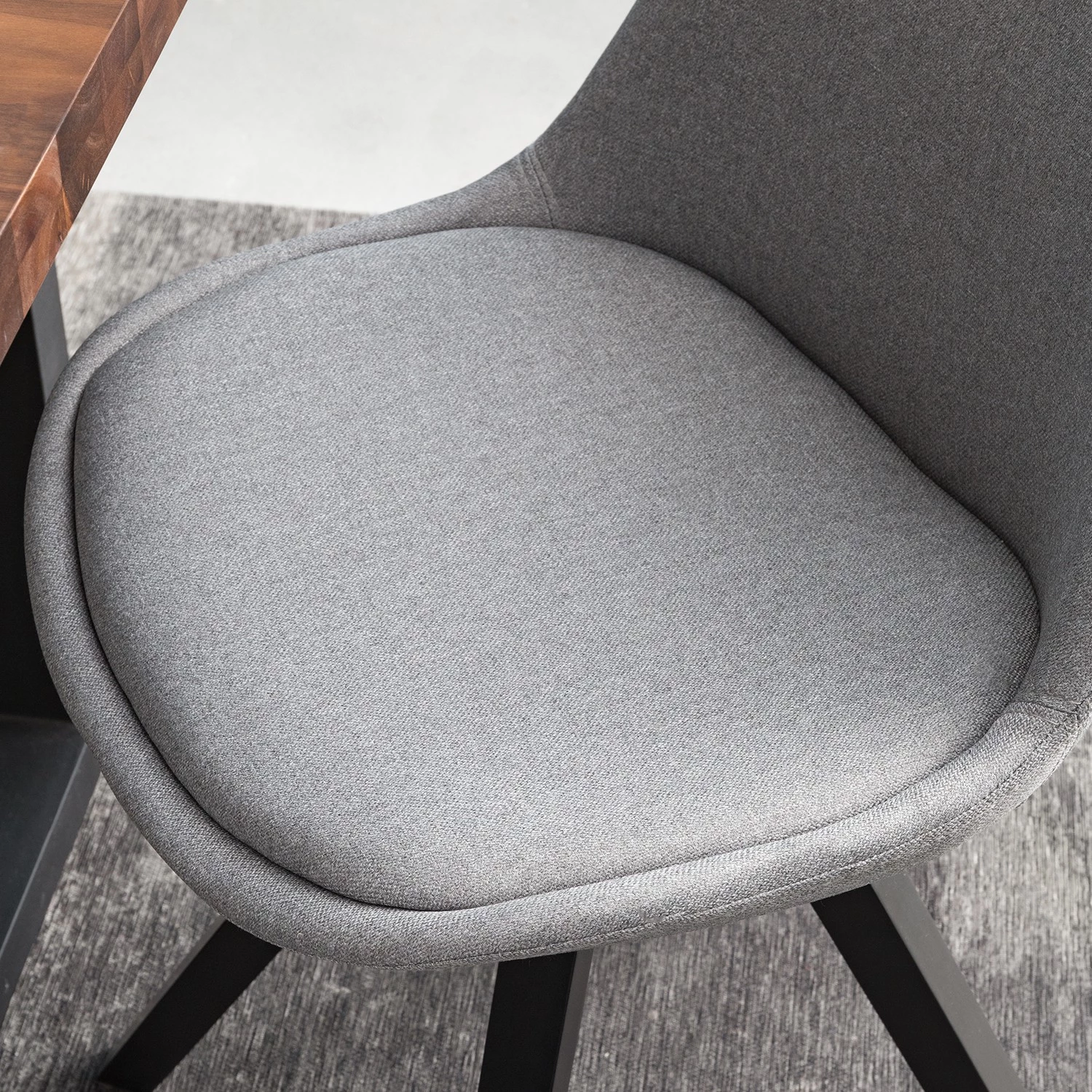 Mørteens Chaises capitonnées Aledas V - Tissu / Hévéa massif - Gris clair / Noir - Lot de 2 10 Mørteens Chaises capitonnées Aledas V - Tissu / Hévéa massif - Gris clair / Noir - Lot de 2 – Image 10