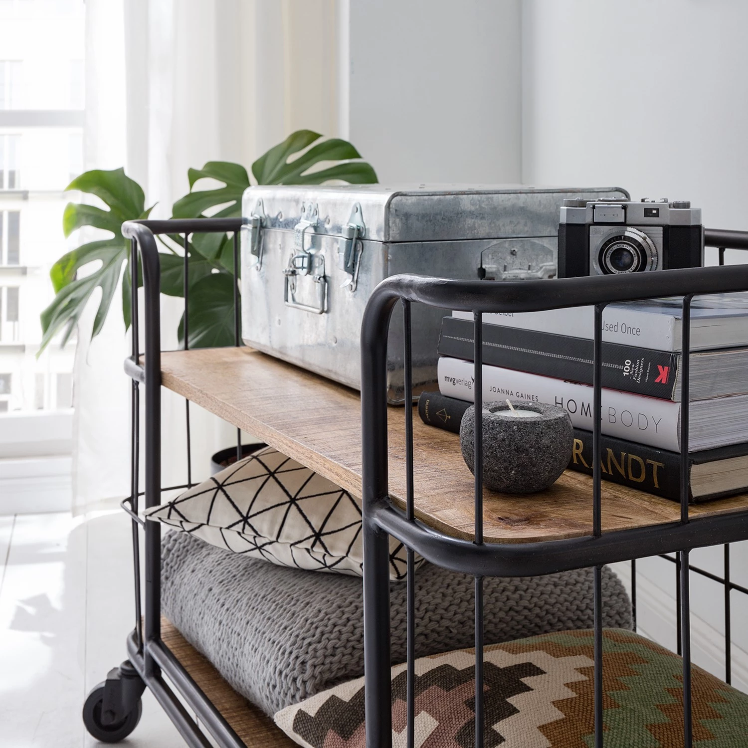 Ars manufacti Étagère Namber II - Manguier massif / Métal - Manguier / Noir 12 Ars manufacti Étagère Namber II - Manguier massif / Métal - Manguier / Noir – Image 12