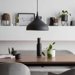 Studio Copenhagen Table extensible Rogo - Placage en noyer / Métal - Noyer / Noir 26 Studio Copenhagen Table extensible Rogo - Placage en noyer / Métal - Noyer / Noir -ÉcoMaison Soldes 1000123491 190523 11235800004 GALLERYIMAGES P000000001000123491