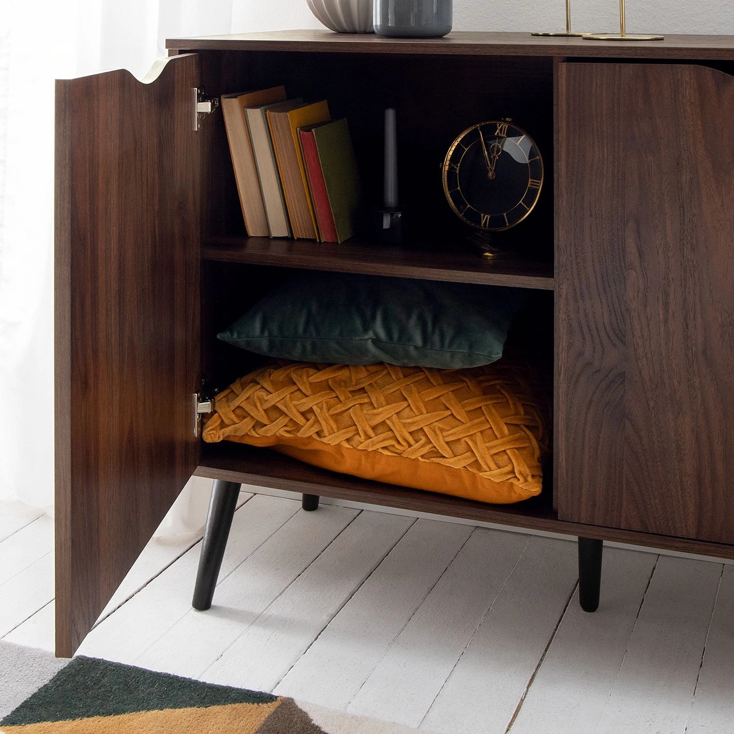 Mørteens Enfilade Gjora - Partiellement en hévéa massif - Noyer 14 Mørteens Enfilade Gjora - Partiellement en hévéa massif - Noyer – Image 14