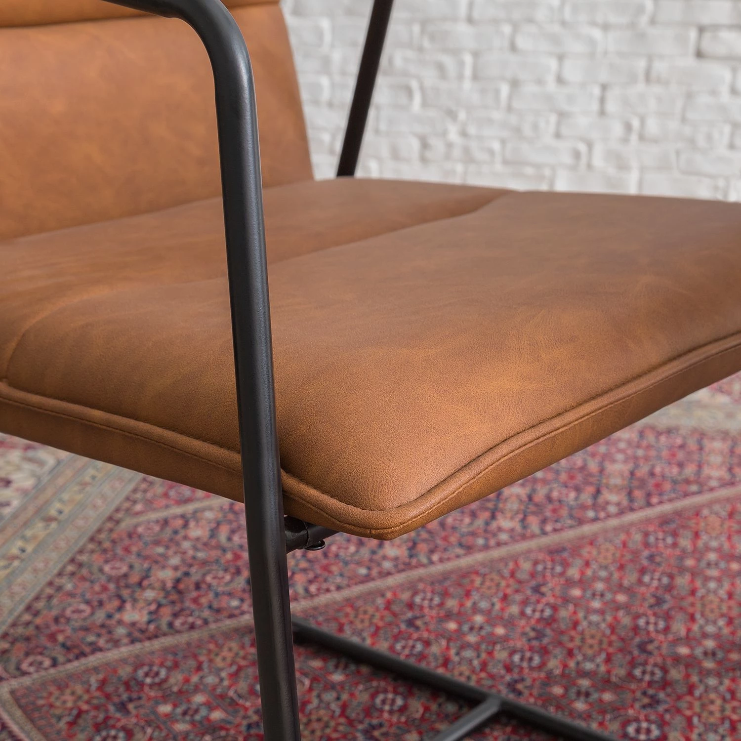 Ars manufacti Chaises à accoudoirs Bex - Imitation cuir / Métal - Marron / Noir 8 Ars manufacti Chaises à accoudoirs Bex - Imitation cuir / Métal - Marron / Noir – Image 8