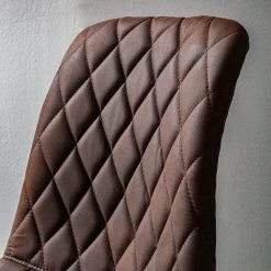 Ars manufacti Chaise capitonnée Tervo - microfibre / Acier - Microfibre Colby: Marron foncé vintage - Lot de 2 21 Ars manufacti Chaise capitonnée Tervo - microfibre / Acier - Microfibre Colby: Marron foncé vintage - Lot de 2 -ÉcoMaison Soldes 1000176747 201013 13591800056 DETAILS P000000001000176747