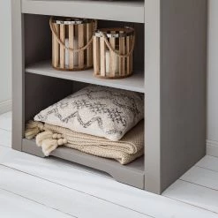 Maison Belfort Étagère Finca Rustica - Pin massif - Pin gris 22 Maison Belfort Étagère Finca Rustica - Pin massif - Pin gris -ÉcoMaison Soldes 1000178042 200507 14181300006 DETAILS P000000001000178042