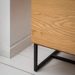 Ars Natura Buffet Nozza I - Placage en bois véritable - Chêne / Noir 29 Ars Natura Buffet Nozza I - Placage en bois véritable - Chêne / Noir -ÉcoMaison Soldes 1000182824 200306 14374700014 MOOD DETAILS P000000001000182824 mood