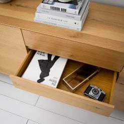 Ars Natura Buffet Nozza I - Placage en bois véritable - Chêne / Noir 32 Ars Natura Buffet Nozza I - Placage en bois véritable - Chêne / Noir -ÉcoMaison Soldes 1000182824 200306 14374700017 MOOD DETAILS P000000001000182824 mood