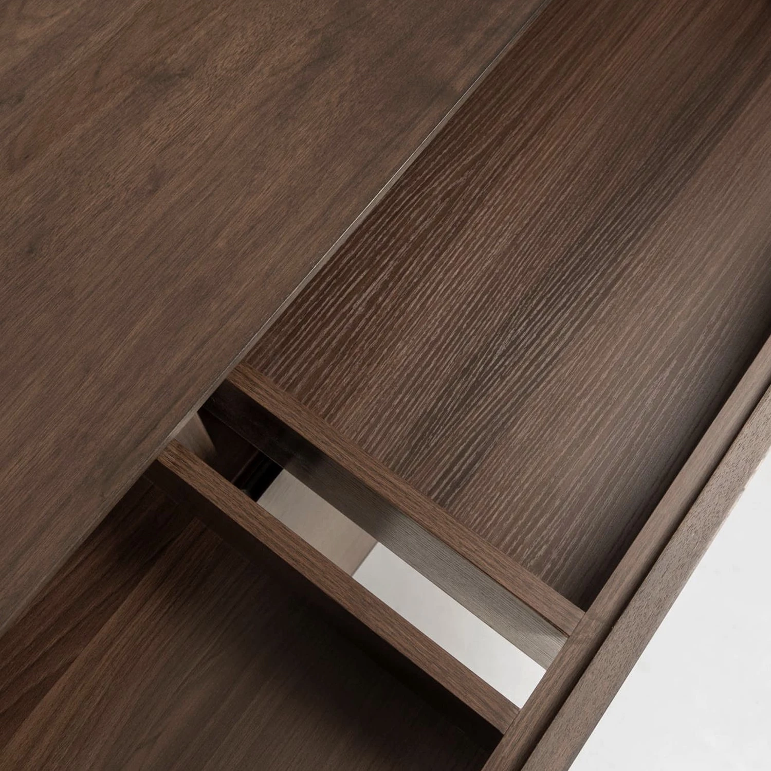 Red Living Buffet Kuuvi - Placage en bois véritable - Noyer / Noir 7 Red Living Buffet Kuuvi - Placage en bois véritable - Noyer / Noir – Image 7