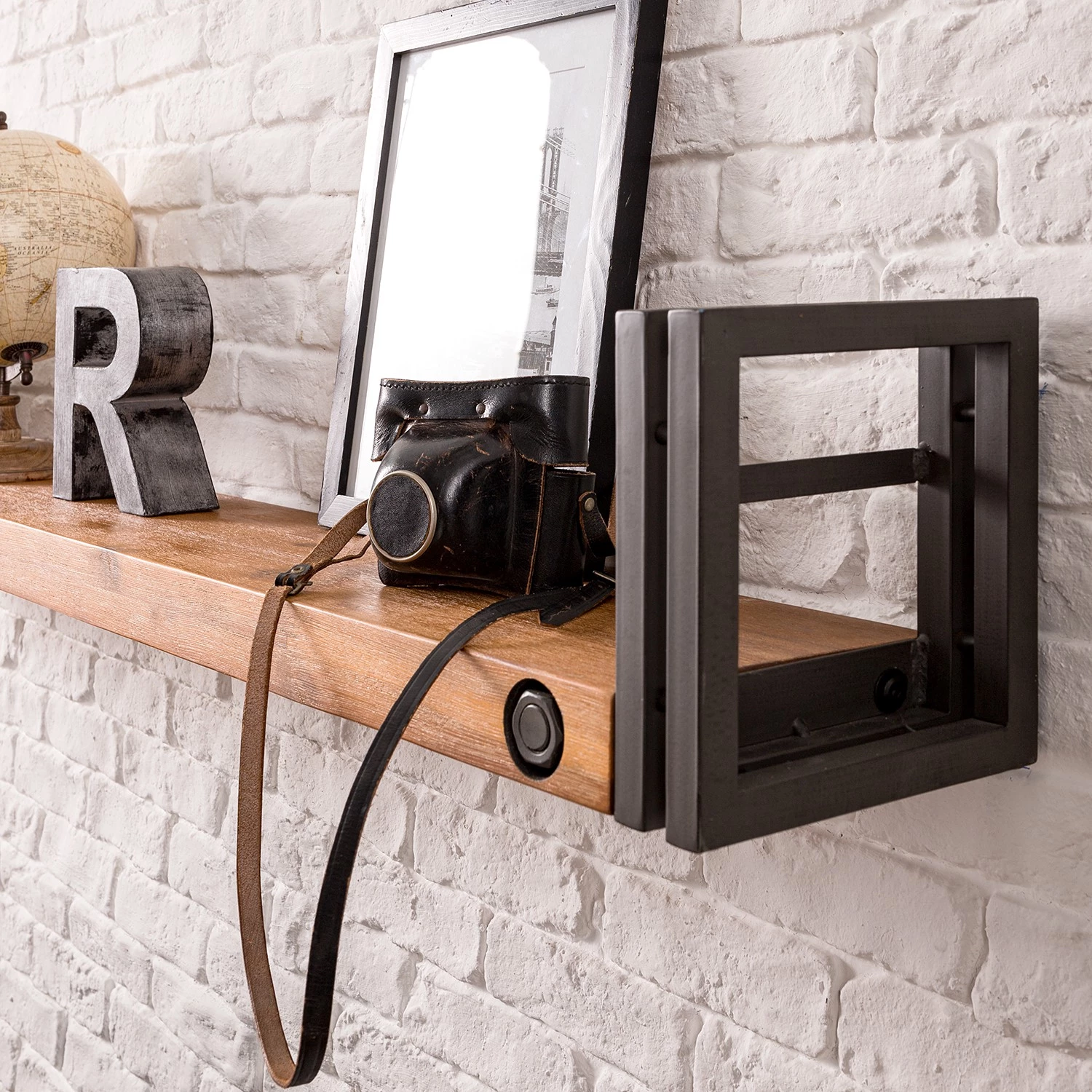 Ars manufacti Tablettes murales Manchester (lot de 2) - Acacia massif / Métal - Acacia / Anthracite - Largeur : 150 cm 8 Ars manufacti Tablettes murales Manchester (lot de 2) - Acacia massif / Métal - Acacia / Anthracite - Largeur : 150 cm – Image 8