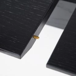 Mørteens Table Hanck - Partiellement en chêne massif - Chêne noir -ÉcoMaison Soldes 1000218268 210318 08115700010 DETAILS P000000001000218268