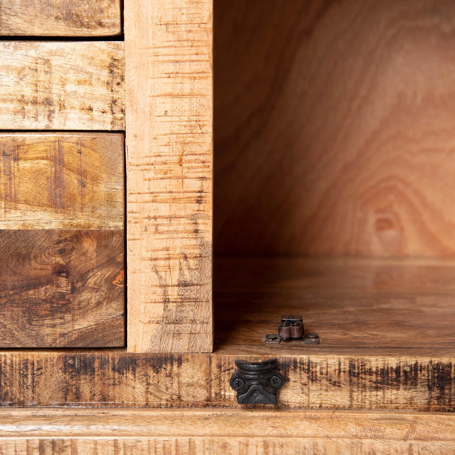 Wolf-Möbel Buffet haut Senille - Manguier massif 14 Wolf-Möbel Buffet haut Senille - Manguier massif – Image 14