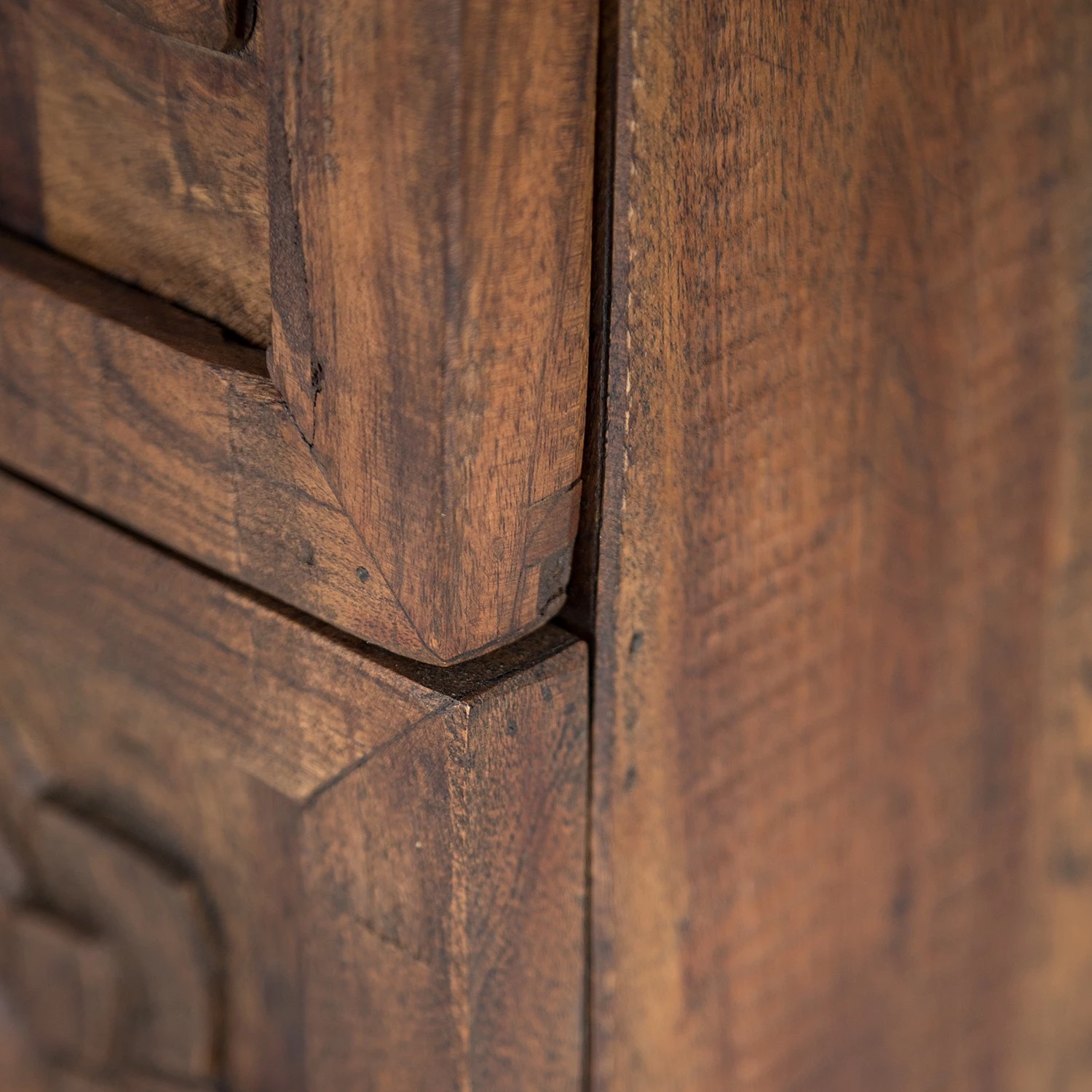 Wolf-Möbel Commode Carving - Acacia massif 15 Wolf-Möbel Commode Carving - Acacia massif – Image 15