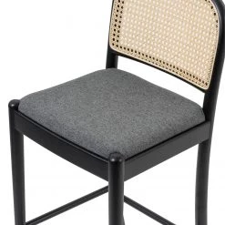 Studio Copenhagen Chaise de bar Cutis - Rotin et tissu / Hêtre massif - Gris 13 Studio Copenhagen Chaise de bar Cutis - Rotin et tissu / Hêtre massif - Gris -ÉcoMaison Soldes 1000273458 220420 050 DETAILS P000000001000273458