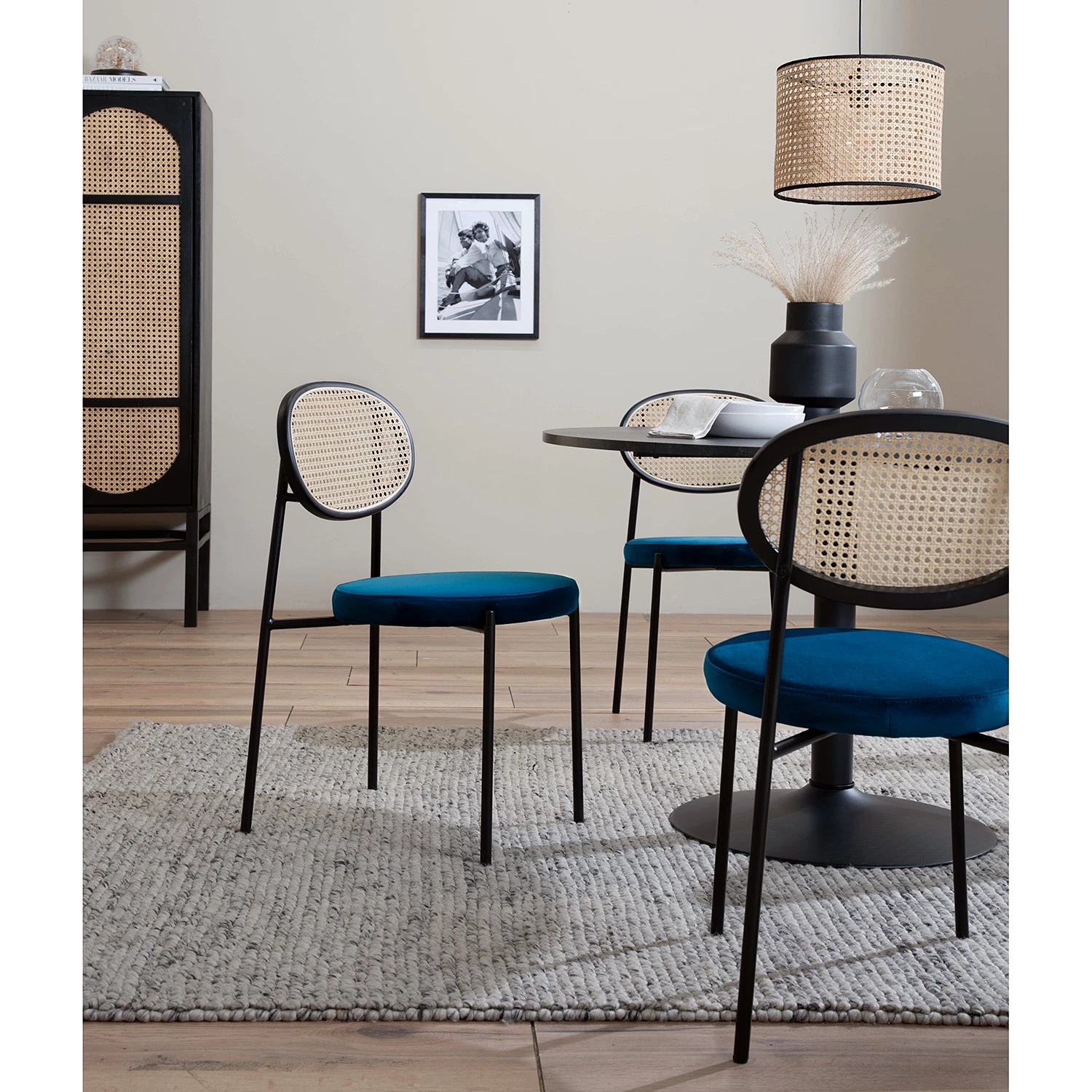 Studio Copenhagen Chaises Davie (lot de 2) - Rotin et tissu / Métal - Bleu 3 Studio Copenhagen Chaises Davie (lot de 2) - Rotin et tissu / Métal - Bleu – Image 3