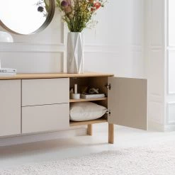 Studio Copenhagen Enfilade Maayka I - Partiellement en chêne massif - Blanc / Chêne clair -ÉcoMaison Soldes 1000277378 220905 021 MOOD DETAILS P000000001000277378 mood