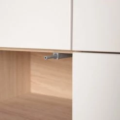 Studio Copenhagen Enfilade Maayka III - Partiellement en chêne massif - Blanc / Chêne clair 19 Studio Copenhagen Enfilade Maayka III - Partiellement en chêne massif - Blanc / Chêne clair -ÉcoMaison Soldes 1000300841 220803 035 DETAILS P000000001000300841