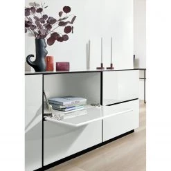 Now! by hülsta Buffet now to go colour IV - Blanc pur brillant / Blanc neige 9 Now! by hülsta Buffet now to go colour IV - Blanc pur brillant / Blanc neige -ÉcoMaison Soldes 1000311275 211201 14485800338 MOOD DETAILS P000000001000311275 mood