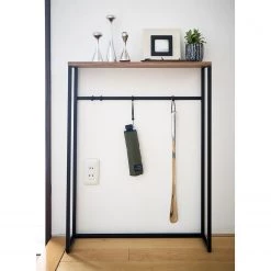 Yamazaki Console Tower - Frêne massif / Métal - Noir -ÉcoMaison Soldes 1000347253 220505 021 MOOD DETAILS P000000001000347253 mood