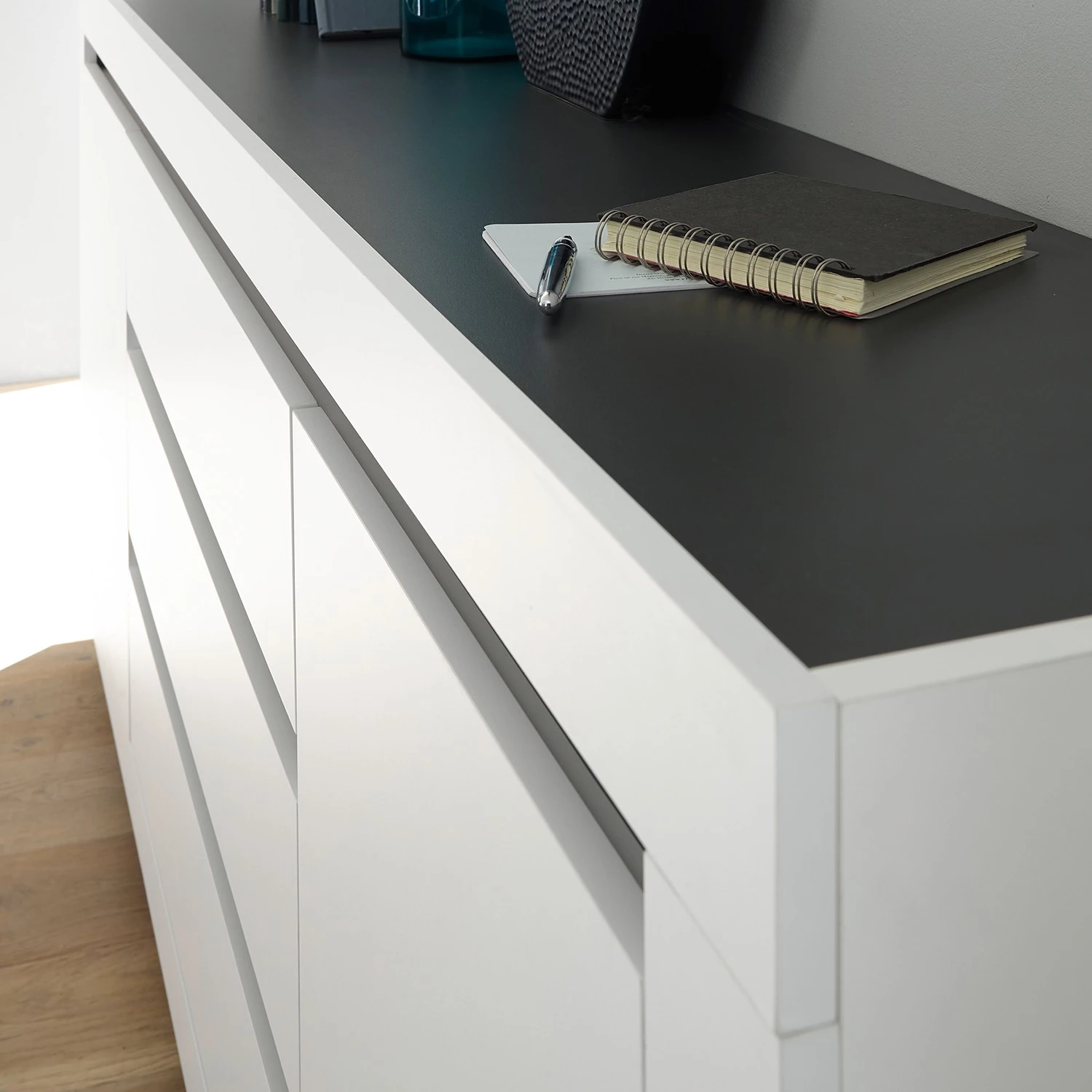 Loftscape Buffet Accra - Blanc / Anthracite 7 Loftscape Buffet Accra - Blanc / Anthracite – Image 7