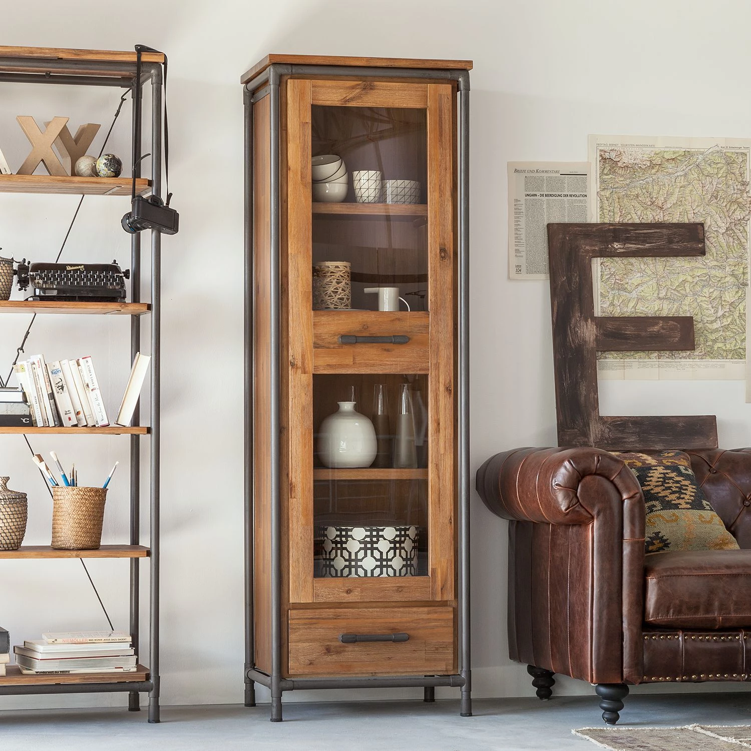 Ars manufacti Vitrine Atelier - Partiellement en acacia massif 2 Ars manufacti Vitrine Atelier - Partiellement en acacia massif – Image 2